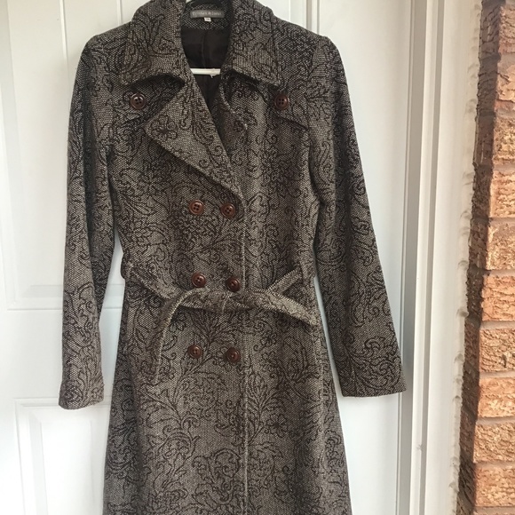Coat - Picture 1 of 10